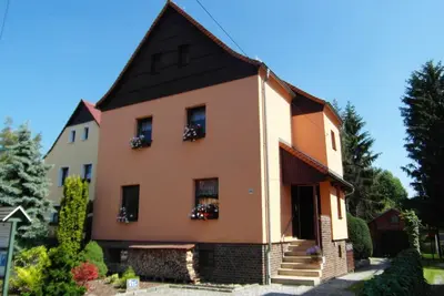 Image de Central, but quietly located, cozy vacation apartment in Dresden Nickern