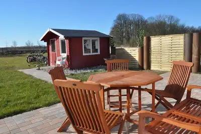 Image de Maison individuelle avec un grand jardin pour ralentir