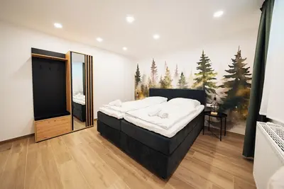 Image de Maison bien équipée sur 12000 m² de terrain, vue idyllique et à l'écart