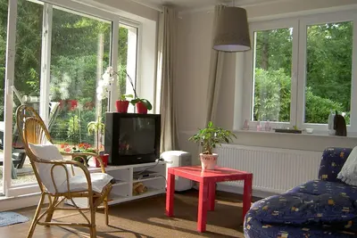 Image de 2 chambres / cuisine / salle de bain entre Hh / Lg