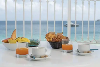 Image de Splendide appartement sur plage- Petit-déjeuner Offert
