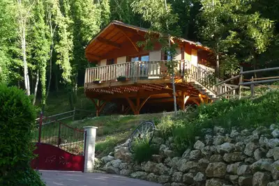 Image de Gite en bois sur pilotis
