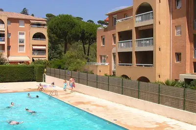 Image de Appartement T2 avec Clim, 5pers avec piscine dans résidence provençale sécurisée