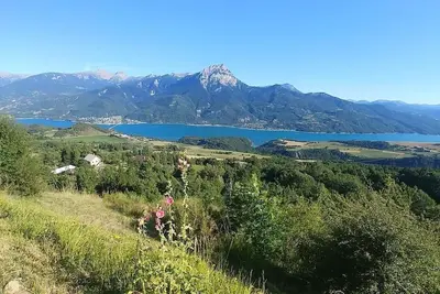 Image de Le Chalet Gaby, Maison avec vue panoramique sur le lac de Serre Ponçon