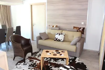 Image de Superbe appartement contemporain, entièrement rénové, 6 couchages de qualités.