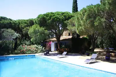 Image de Moulin de charme dans les pins grande piscine Ramatuelle tout proche St Tropez