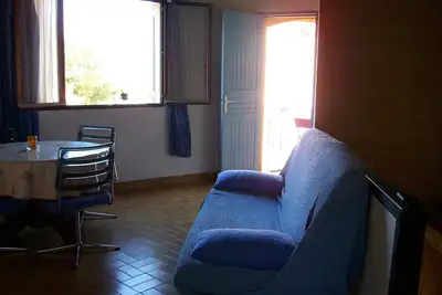 Image de situé sur les hauteurs de Cargèse, à 1 minute du centre