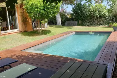 Image de Grande villa sud de la France avec piscine proche de la mer