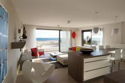 Image de Appartement T4 de grand standing avec terrasse vue imprenable sur mer