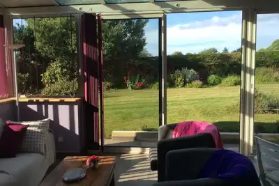 Image de Maison bretonne ancienne avec jardin clos à 900m de la mer