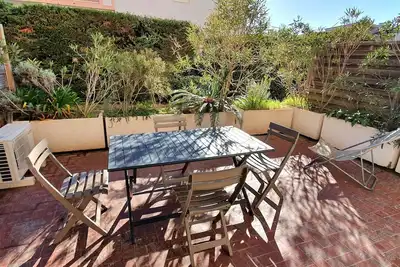 Image de Studio Coin Nuit Avec Climatisation Proches Des Commerces Et Des Plages