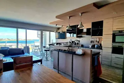 Image de Luxueux Appartement Au 5eme Vue Mer Avec Balcon Et Terrasse Amenage