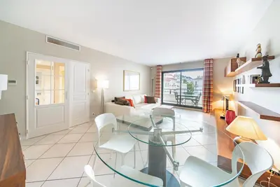 Image de Appartement centre, 2 minutes de la Croisette, 5 minutes du Palais des congrès
