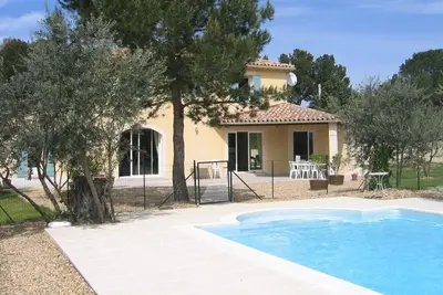 Image de Villa de très grand confort en Provence - classée meublé de tourisme 4 étoiles