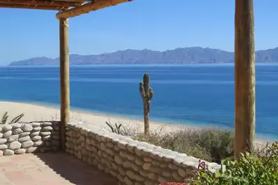 Image de Oceanfront, El Sargento / La Ventana Grand lancement de kite / planche à voile / pêche!