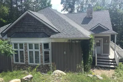 Image de Condo avec emplacement parfait!