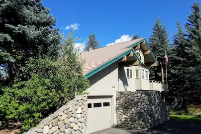 Image de Beau et vif automne dans Sun Valley! ! Tarifs spéciaux pour la saison intermédiaire!