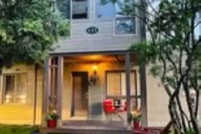 Image de À distance de marche de tout! Ski, restaurants, boutiques, casino, pistes. . . .