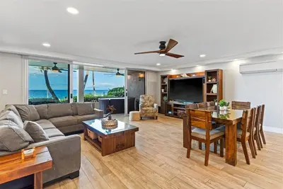 Image de Magnifique rez-de-chaussée face à l'océan récemment rénové 3 Brm