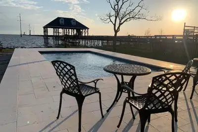 Image de Lake House, idéal pour les mariages, événements, autres, pour 24 personnes. Meilleure vue!