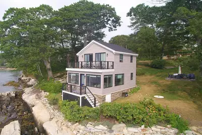Image de Waterfront Island Getaway w / deux chalets parfaits pour plusieurs ou grandes familles