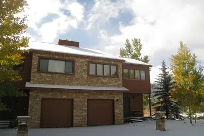 Image de Luxueux 3br / 3ba, une vue imprenable et un bain à remous privé