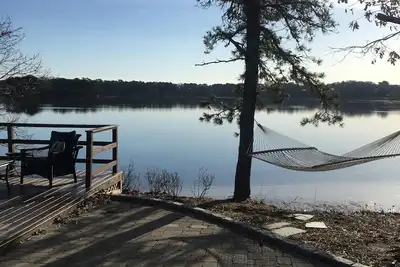 Image de Cottage Swan Pond, Waterfront Central A / C, Plan d'étage ouvert