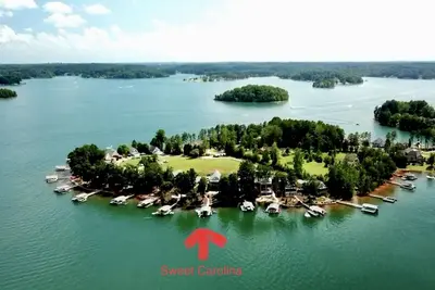 Image de Bienvenue aux fans de Clemson! Cette saison, votre maison de week-end au bord du lac vous attend! Go Tigers!