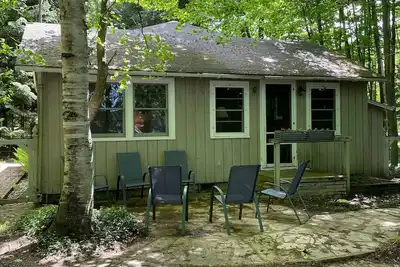 Image de Chalet abordable sur le lac Big Glen! Animaux Ok. Location 3 jours à l'automne