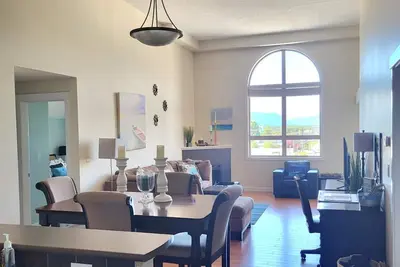 Image de Perfect Beach \/ Mountain Getaway