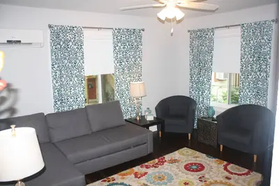 Image de Spacieux appartement de garage dans le centre historique de Hyde Park