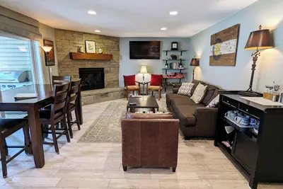 Image de Bc Ouest # V-2: Luxury 2br + Den Condo w / Free Skieur navette, piscine chauffée, Hot Tubs