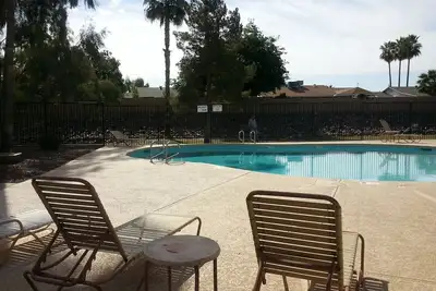 Image de North Phoenix Central - Deux Maître Stes. 1500 Sf vient d'être refait, tranquille! !