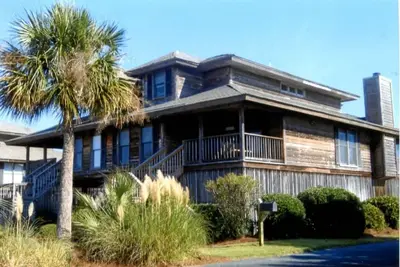 Image de Oceanfront 4br Duplex. Ocean & Marsh vues complètes. Tarifs incroyables