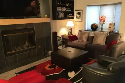 Condo récemment rénové à Squaw Valley, à proximité du ski, de la randonnée, du vélo, et plus