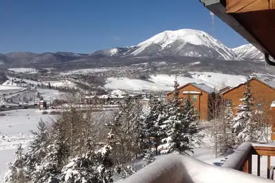 Image de Super bien situé dans le comté de Summit, Co! Spacieux Montagne Townhome W / Great Views