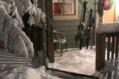 Image de Restez à seulement 150 'de la remontée mécanique Avalanche dans les condos Summit