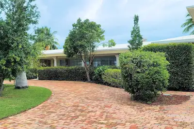 Maison de papa sur Vaca Cut