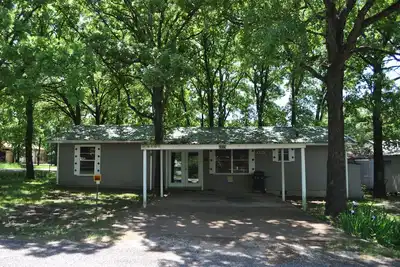 Image de Sherwood Oaks Lodge pour 4-5 personnes.