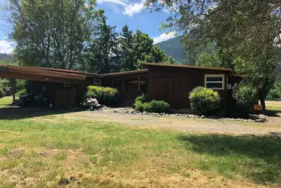 Image de Bains de minéraux chauds Applegate!