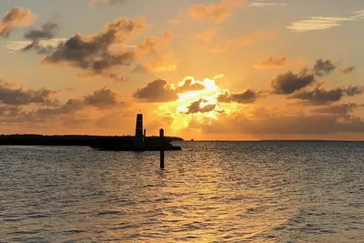 Image de Clés Paradise avec plage privée et piscine