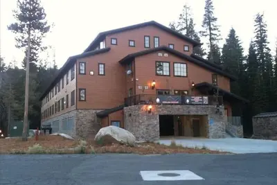 Image de Condo exécutif dans Bear Valley Village W / Garage + Kid Friendly