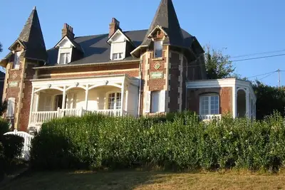 Image de Petit Manoir Picard face à la mer\n4 chambres, 3 salles de bain