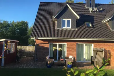 Image de Maison de vacances bien équipée dans le quartier central de St. Bain Peter avec jardin