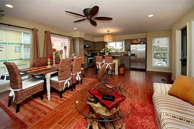 Image de Snowbird Winter Specials seulement 1 maison au bord de la mer, barbecue sur le pont avant et arrière