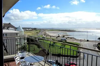 Image de Maison de vacances 4 étoiles en bord de mer sur la baie de Galway près de la ville