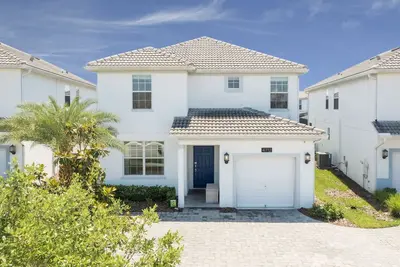 Image de Maison unifamiliale @ maisons de vacances Storey Lake Resort à Kissimmee. . . ! ! !