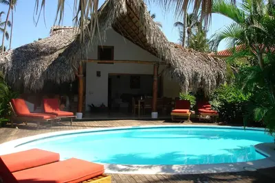 Image de Maison Romantique des Caraïbes avec piscine, jardin tropical, 65m de la plage