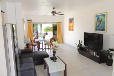 Image de Phuket: Villa Vara avec jardin et piscine privée