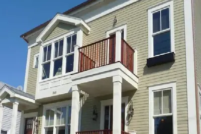 Image de Condo côtier avec laveuse et sécheuse - On Thames St